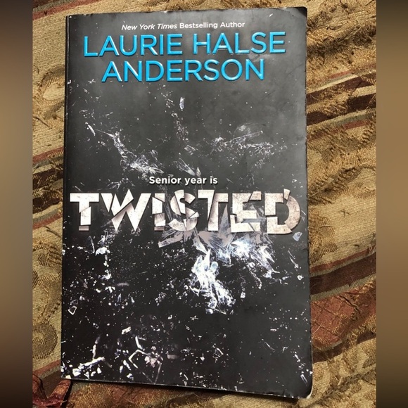 Twisted novel - Picture 1 of 2